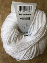 Load image into Gallery viewer, Divina