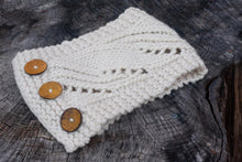 Load image into Gallery viewer, Pacific Knits: 18 irresistible earthy knits