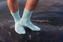 Load image into Gallery viewer, Pacific Knits: 18 irresistible earthy knits