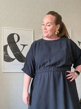 Load image into Gallery viewer, CUFF DRESS
