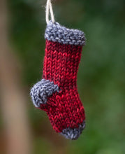 Load image into Gallery viewer, Great White North classic wintry knits